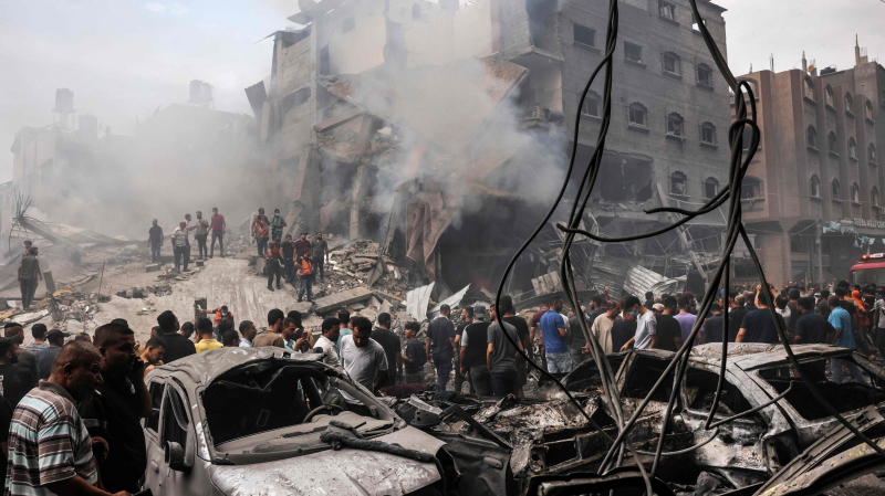 09israel_gaza_airstrikes_scene_-1702800286344.jpeg