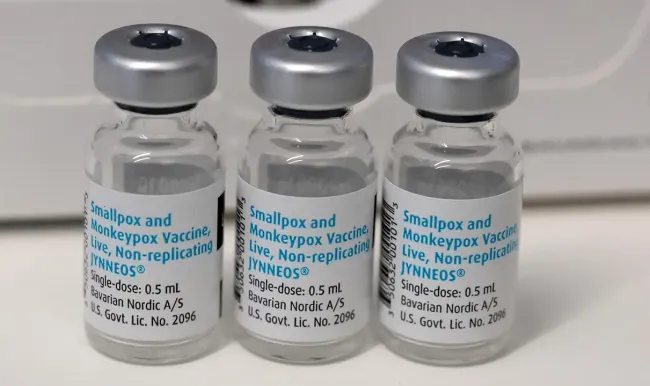 14102024--vaccine--au-mua-khi-65725093290844092614360-82115420415627406674485.png