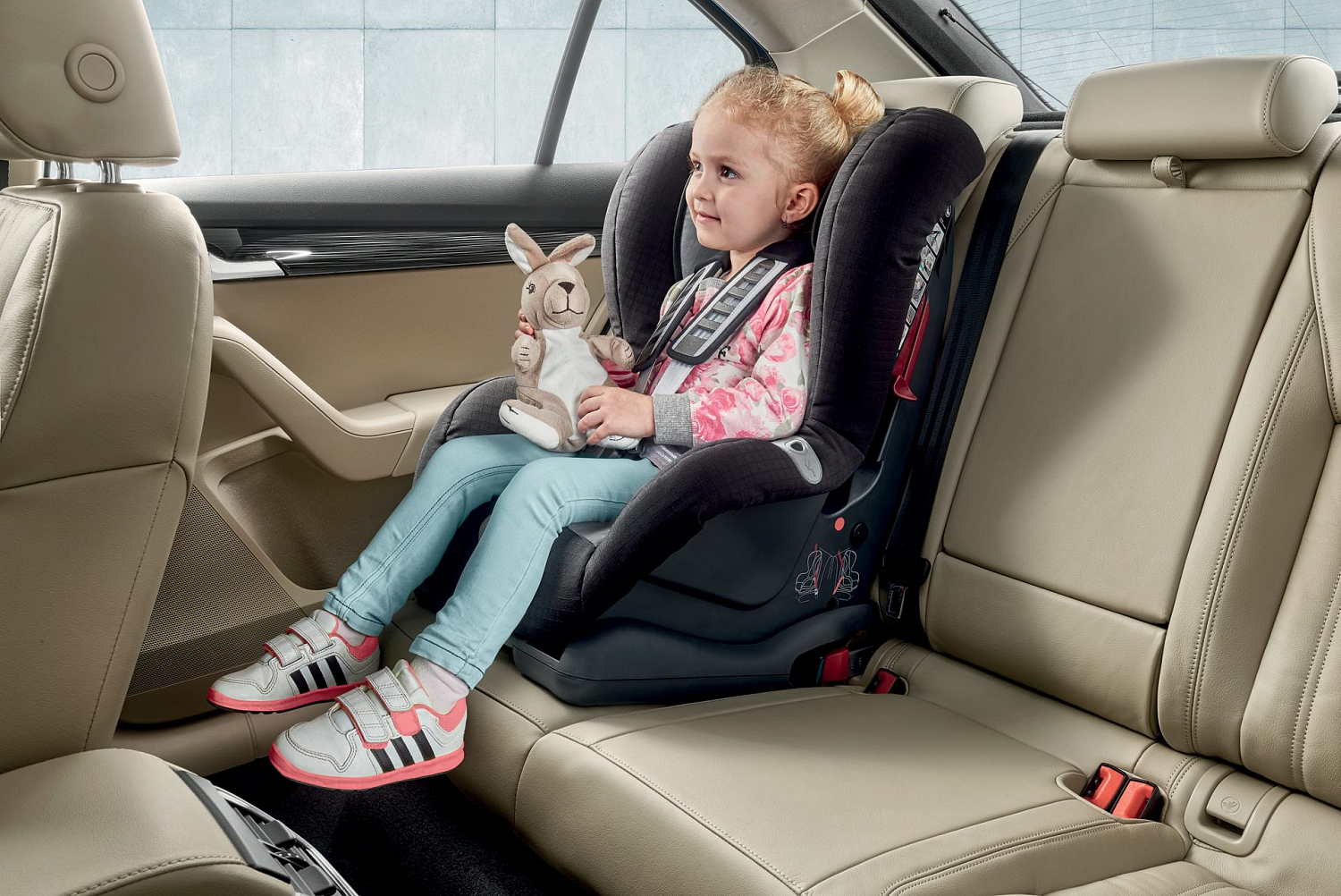 1500x1500x100x0_93854-Bezpecna-preprava-deti-v-aute-isofix-duo-plus-1920x1282.jpeg