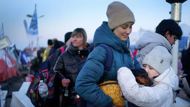 1902024-anh-gia-han-visa-nguoi-ti-nan-ukraine-2-1708261641279987037439.webp