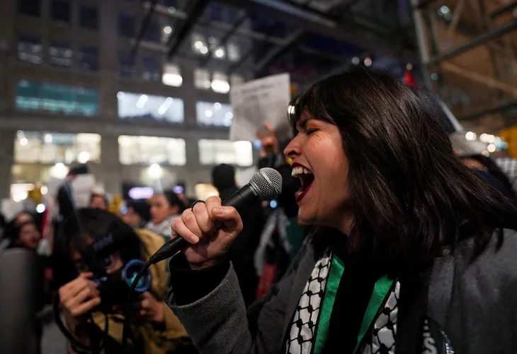 2023-11-09t234100z1207270431rc2y94ah6g9jrtrmadp3israel-palestinians-usa-protest-1699600050516983195860.webp