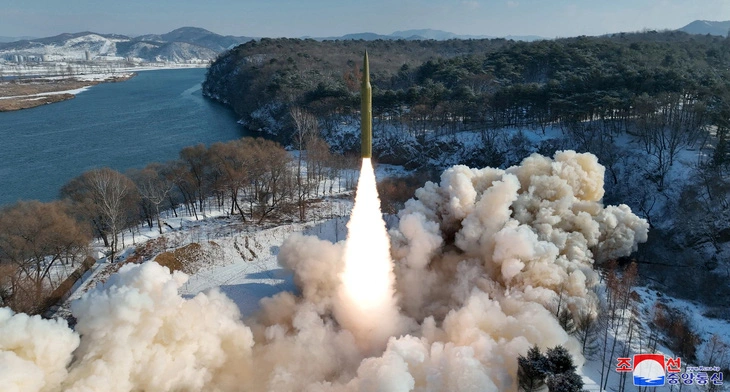 2024-01-14t224940z980568203rc2zh5abd9y0rtrmadp3northkorea-missiles-solid-fuel-1705273962190899852357.webp