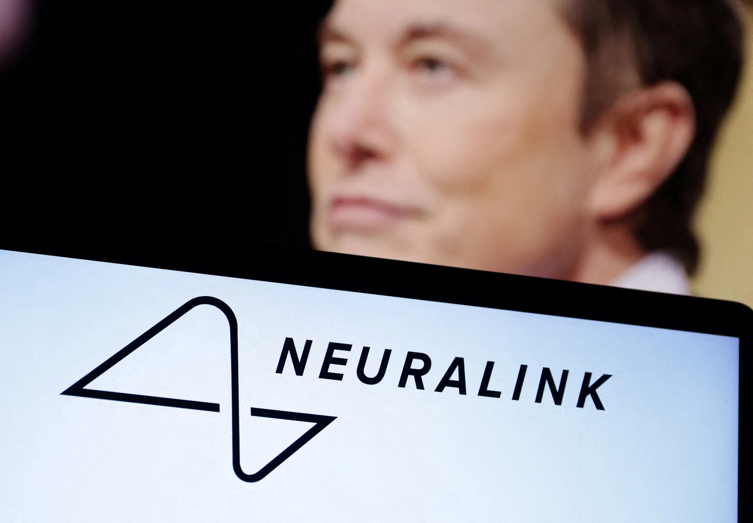 2024-01-25t220908z463608899rc289y9g3znartrmadp3neuralink-transport-17066950029161867173572.webp