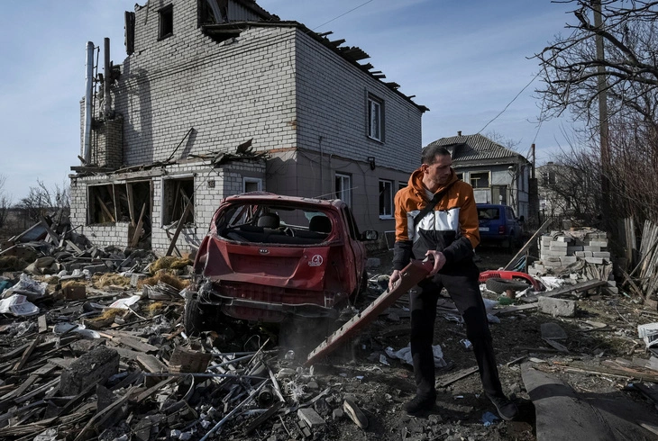 2024-02-26t092822z1755331660rc29a6av2lx7rtrmadp3ukraine-crisis-attack-dnipro-17090745140251026126273.webp