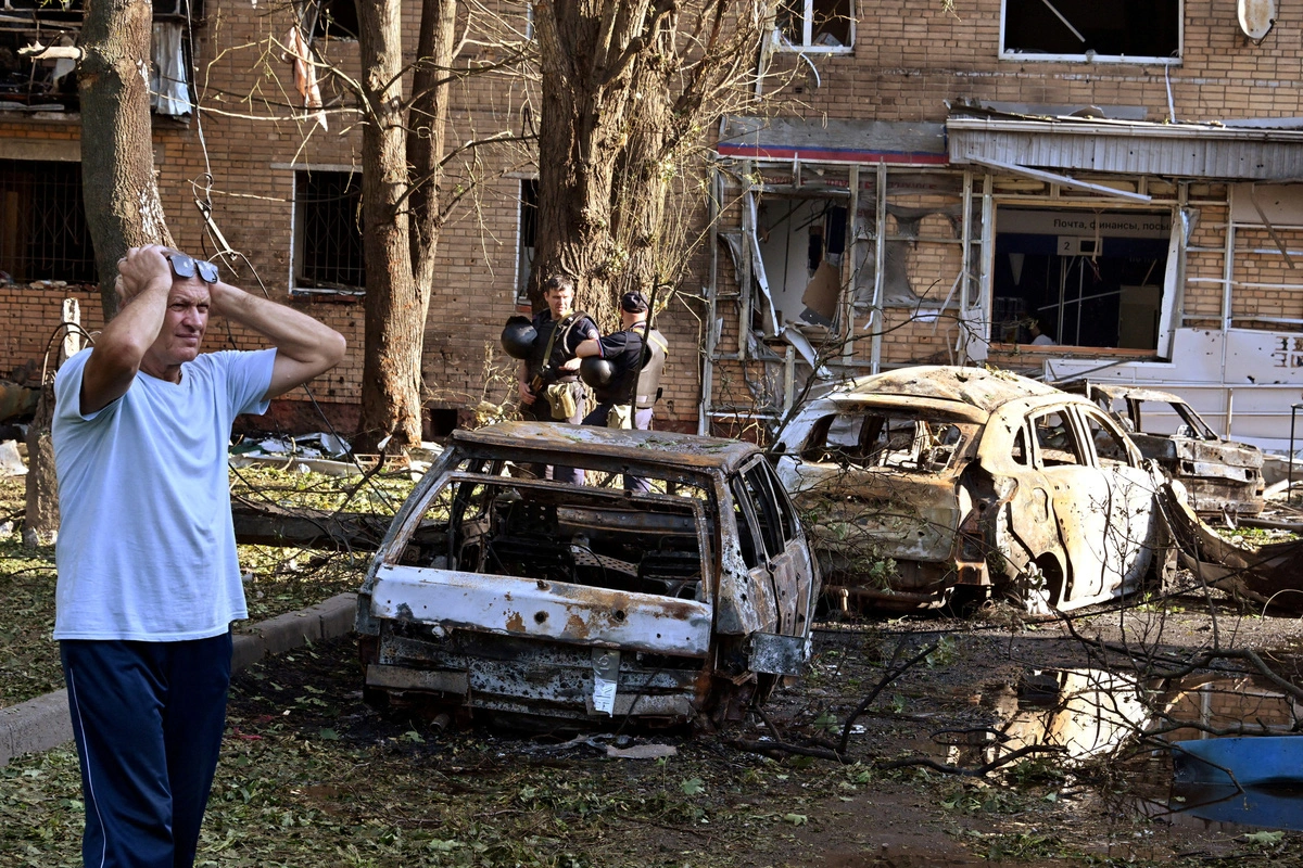 2024-08-12t132320z266602705rc2gd9avs05irtrmadp3ukraine-crisis-russia-kursk-1723620346504523909174.webp