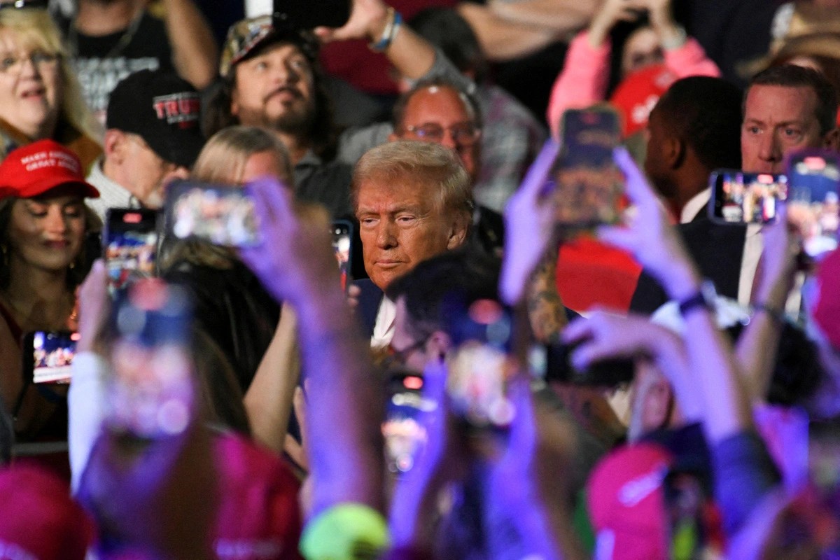 2024-10-15t014229z32669002rc2mkaajj6gertrmadp3usa-election-trump-1728976358863738893625.webp