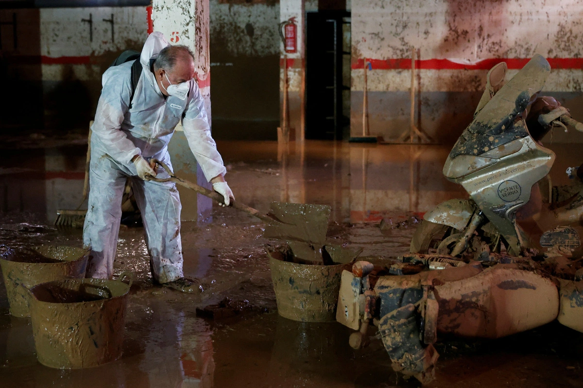 2024-11-28t221821z419378363rc2febaow10vrtrmadp3europe-weather-spain-floods-1732862854205635773942.webp