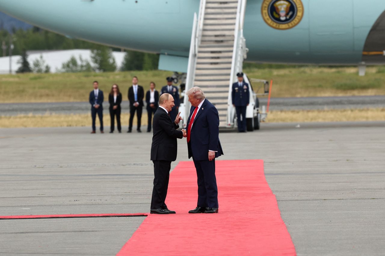 2025-08-15t191202z-599136879-rc2r7ga7ag08-rtrmadp-3-ukraine-crisis-summit.JPG