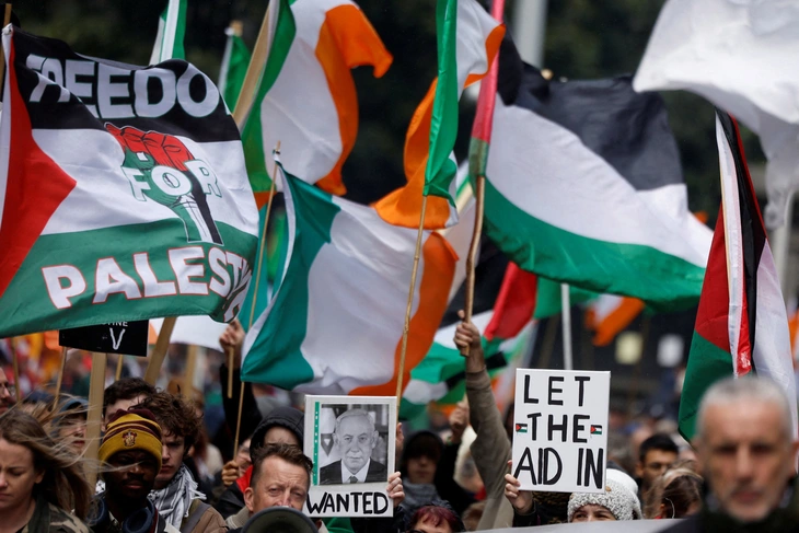 2025-10-04t164415z1178616634rc215ha9abqyrtrmadp3israel-palestinians-ireland-protest-17596207185452112708179.jpg.webp
