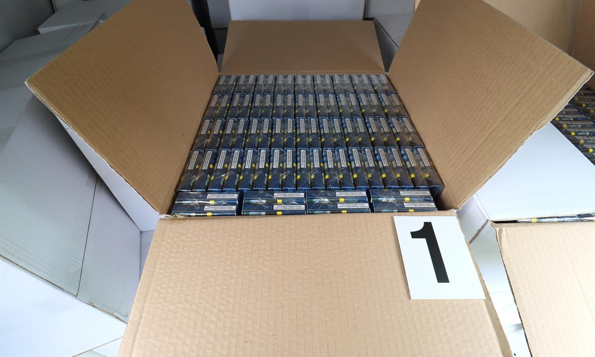 2025-9-29-845Zajištěné cigarety 1.jpg