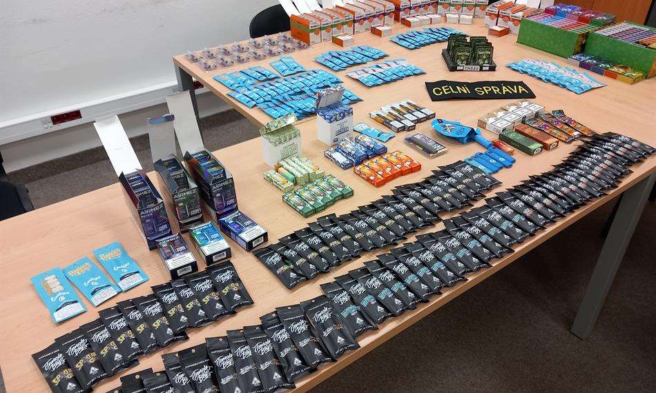 2026-4-24-921foto 2.jpg