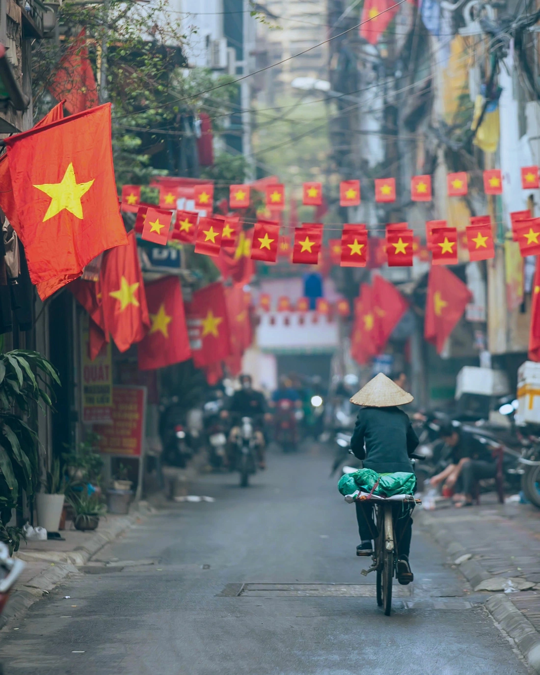 20-tet-ha-noi-qua-ong-kinh-cua-anh-lee-hyo-seung-17072063646051930565696.webp