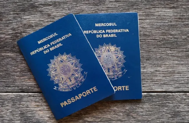 2308224-brazil-that-chat-quy--inh-nhap-canh-82781636117404852366063-92483931868895299829233.webp