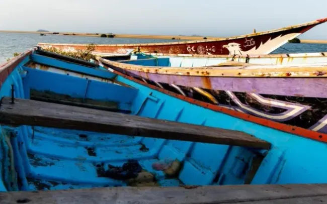 26082024-chim-thuyen-o-ngoai-khoi-yemen-83000718499898624528851-64977377231438425973986.webp