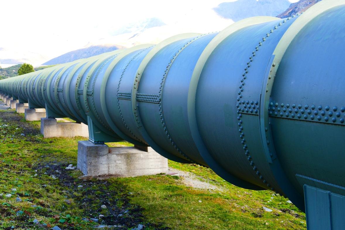 2700349-pressurized-water-pipe-g6e0ca7a56_1280.jpg