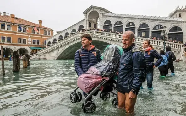 30062024-venice-ngap-61736776918000784894159-46826030821341613018168.png