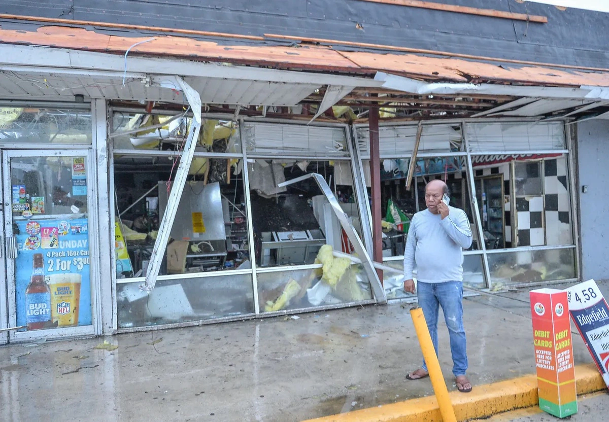 75601057007-tcn-slc-hurricane-milton-33-17285519083721882528564.webp
