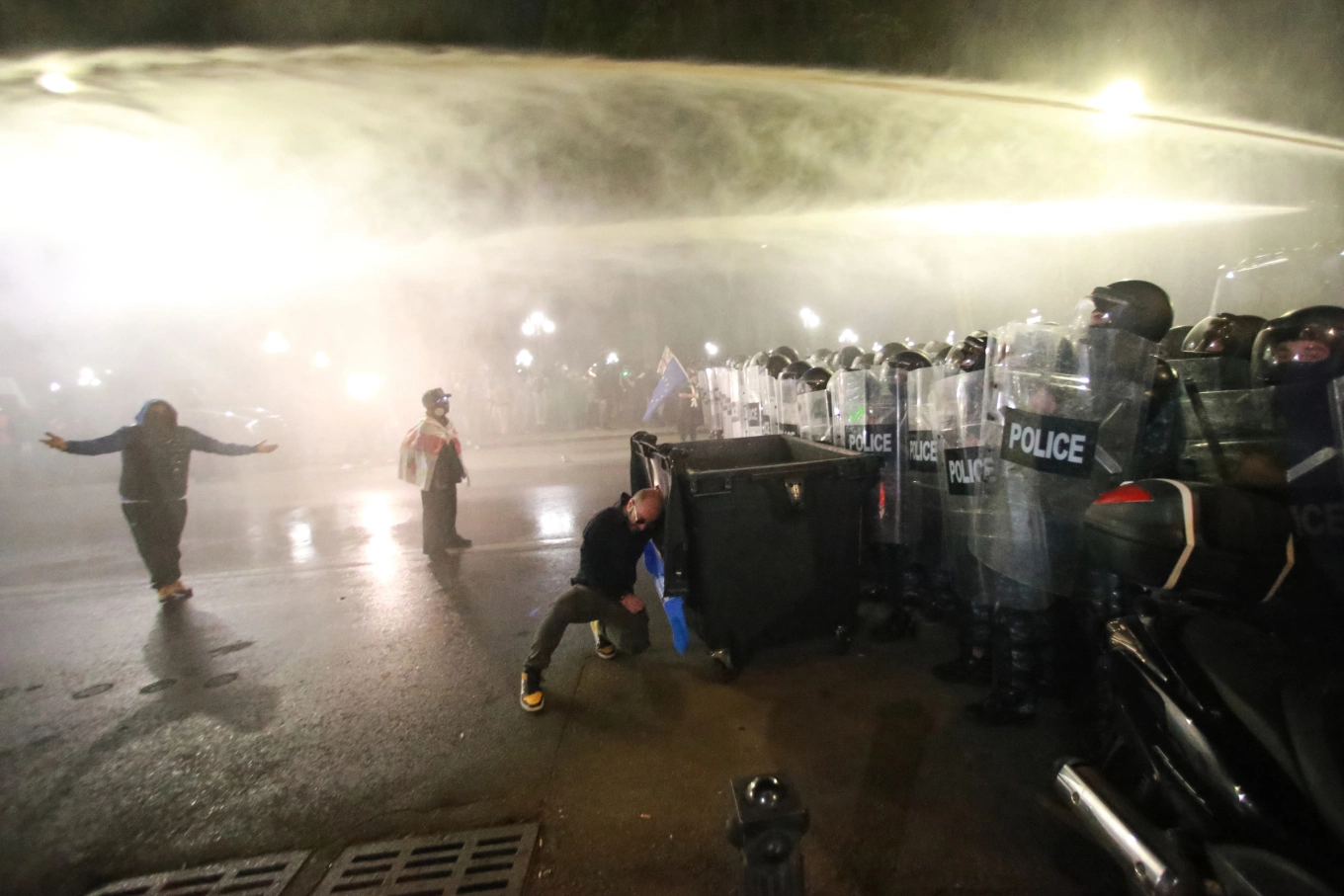 AP25277642771940-6555-1759627278.jpg.webp