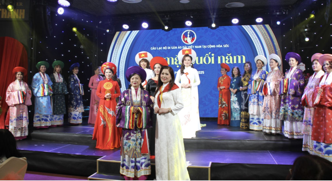 Ảnh màn hình 2025-12-08 lúc 06.36.24.png