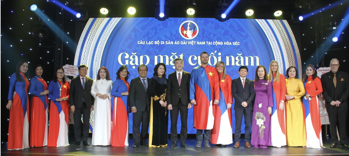 Ảnh màn hình 2025-12-08 lúc 06.36.33.png