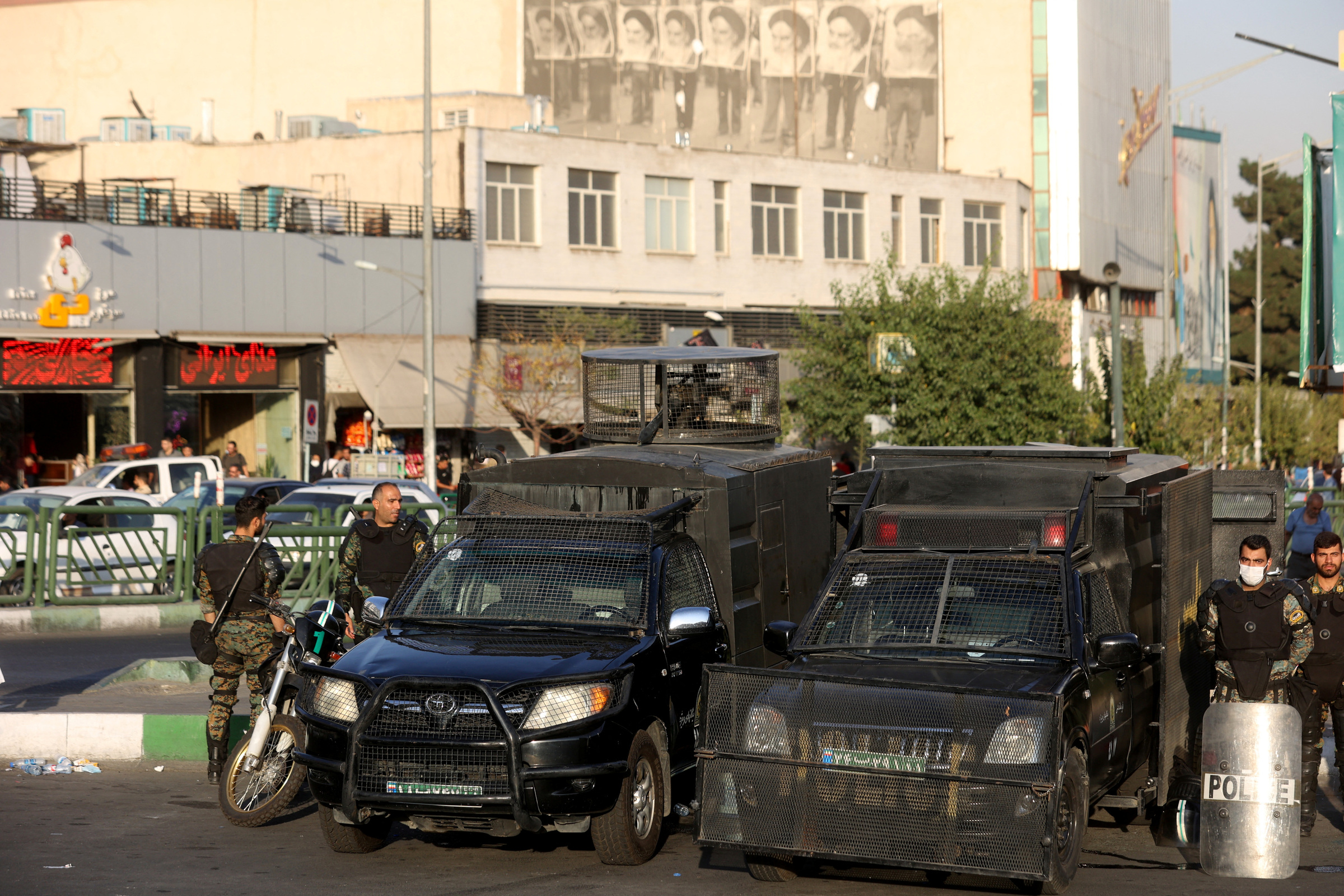 Bie-u-ti-nh-Iran-JPG-7964-1711593531.jpg