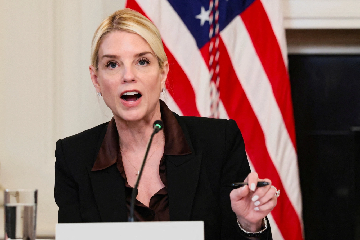 Bộ trưởng tư pháp Mỹ.webp