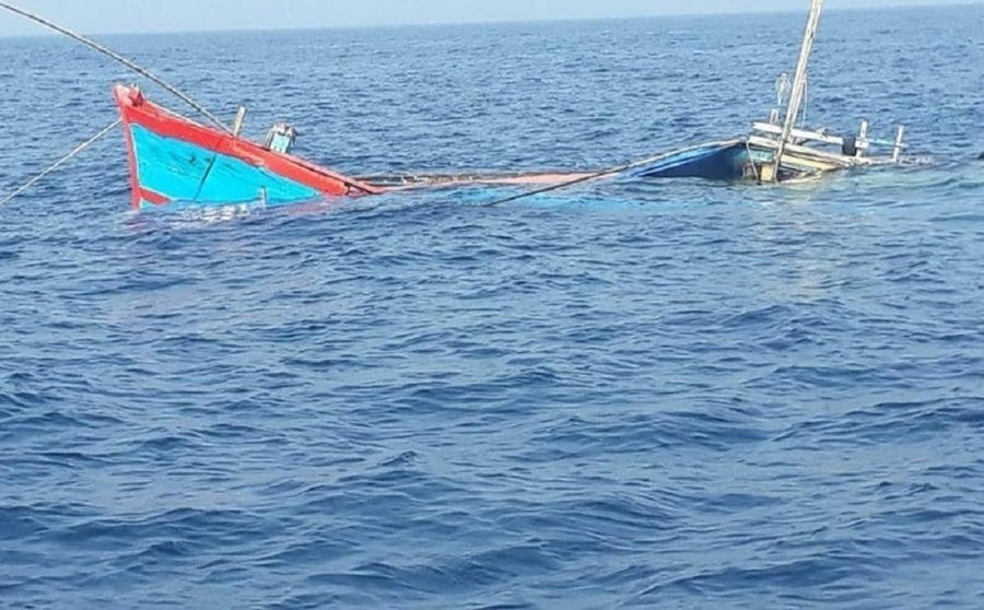 Chìm tàu.jpg