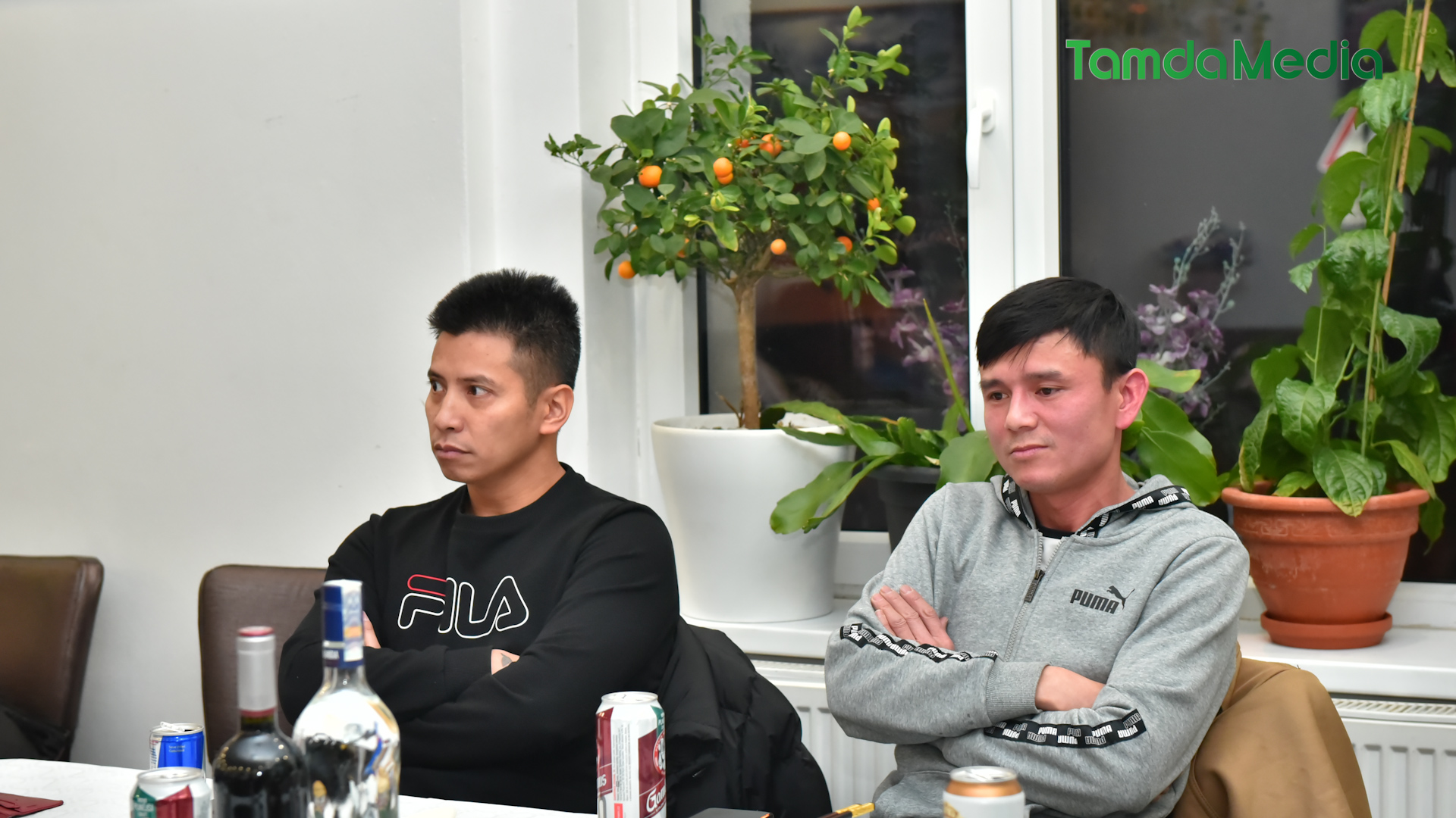 DATA VUONG THUY AN.02_22_16_01.Still005.jpg