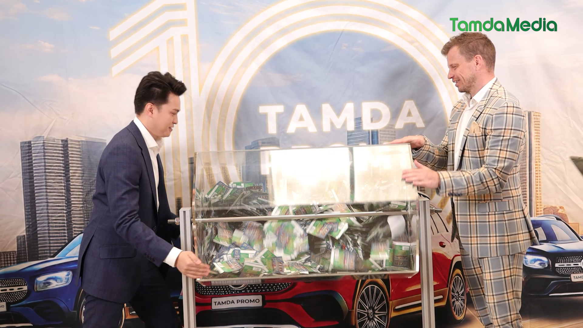 DEMO DIEM TIN 24H.00_31_39_20.Still002.bmp