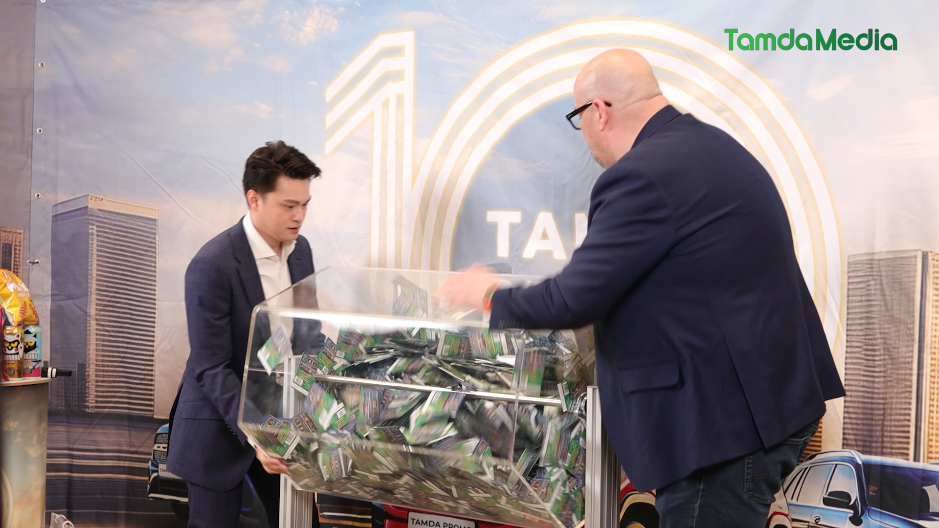 DEMO DIEM TIN 24H.00_34_39_11.Still005.bmp