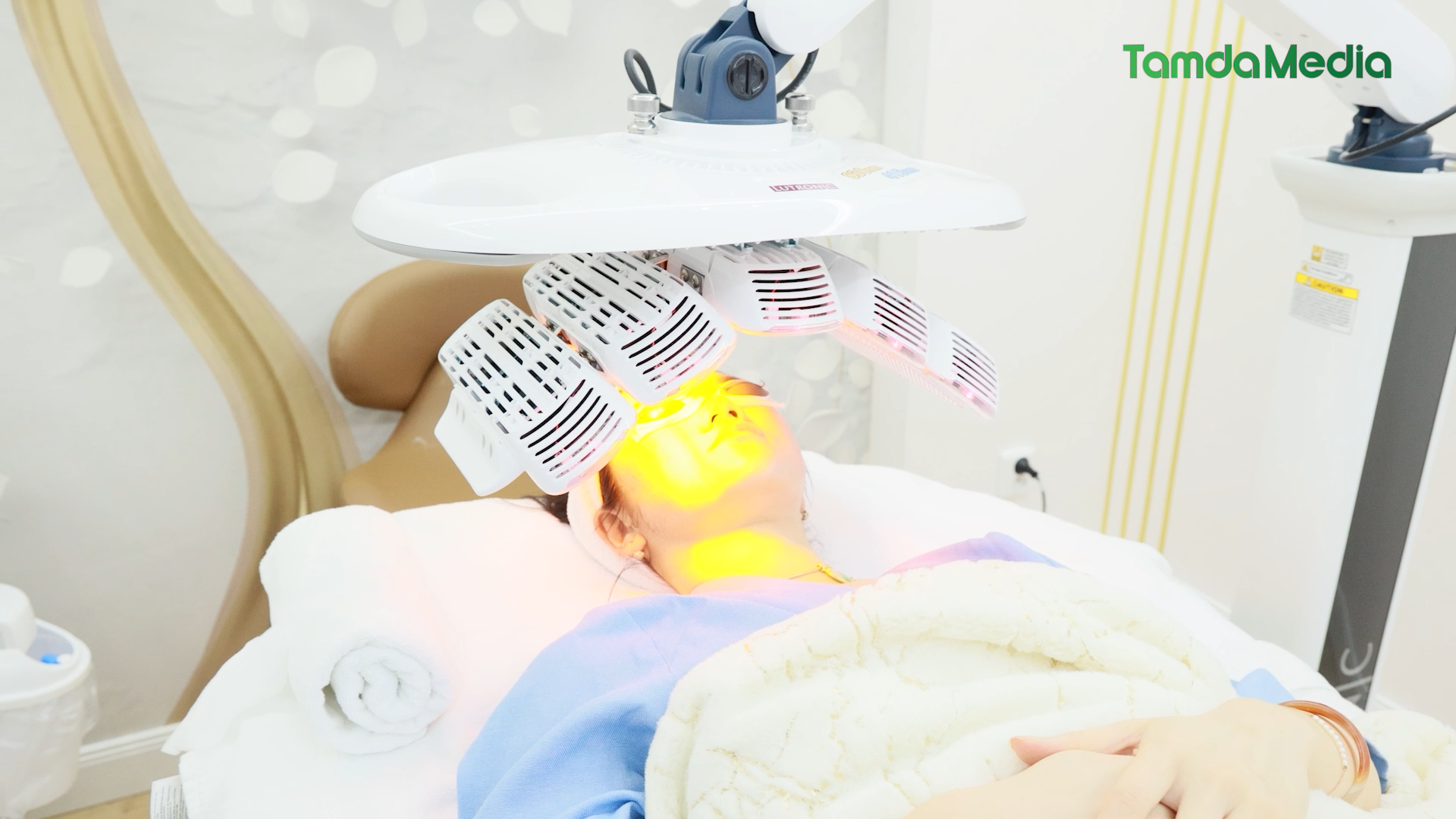 DEMO DIEM TIN 24H.00_43_42_15.Still016.bmp