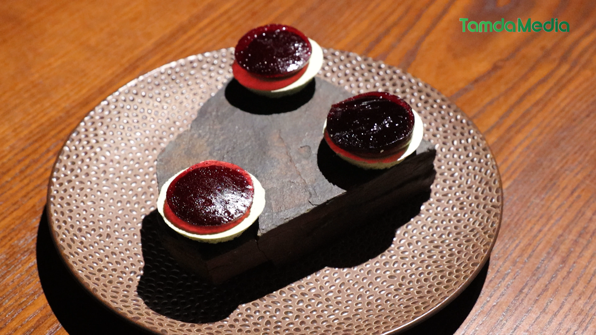 DEMO DIEM TIN 24H.00_44_57_18.Still022.bmp