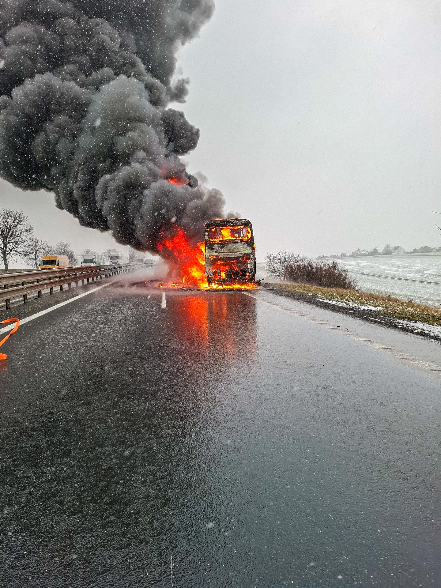 G_1aPv5XYAAi-gt.jfif