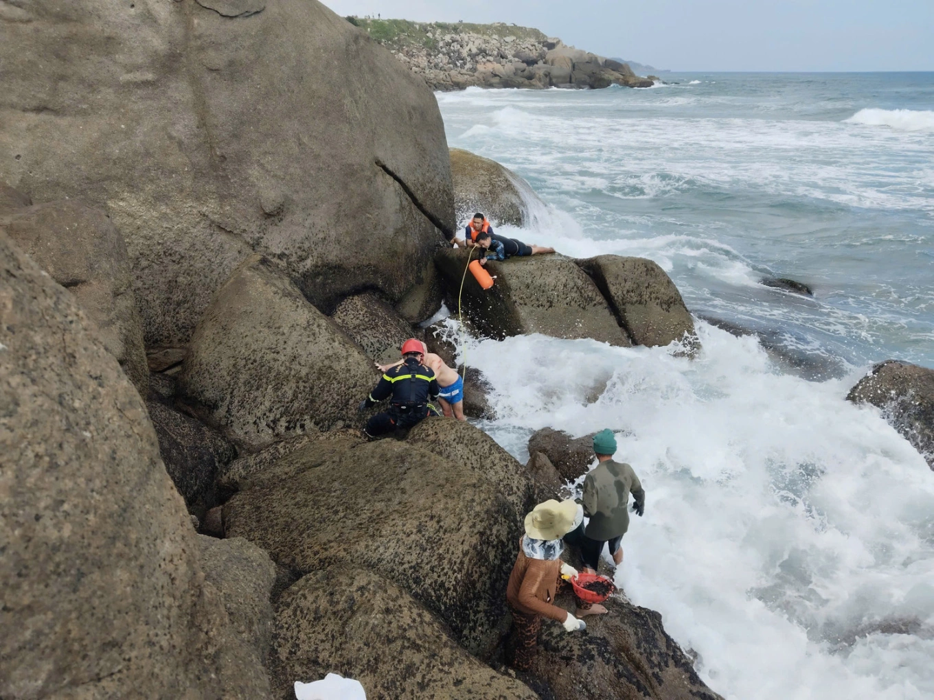 Giaỉ cứu khách.webp