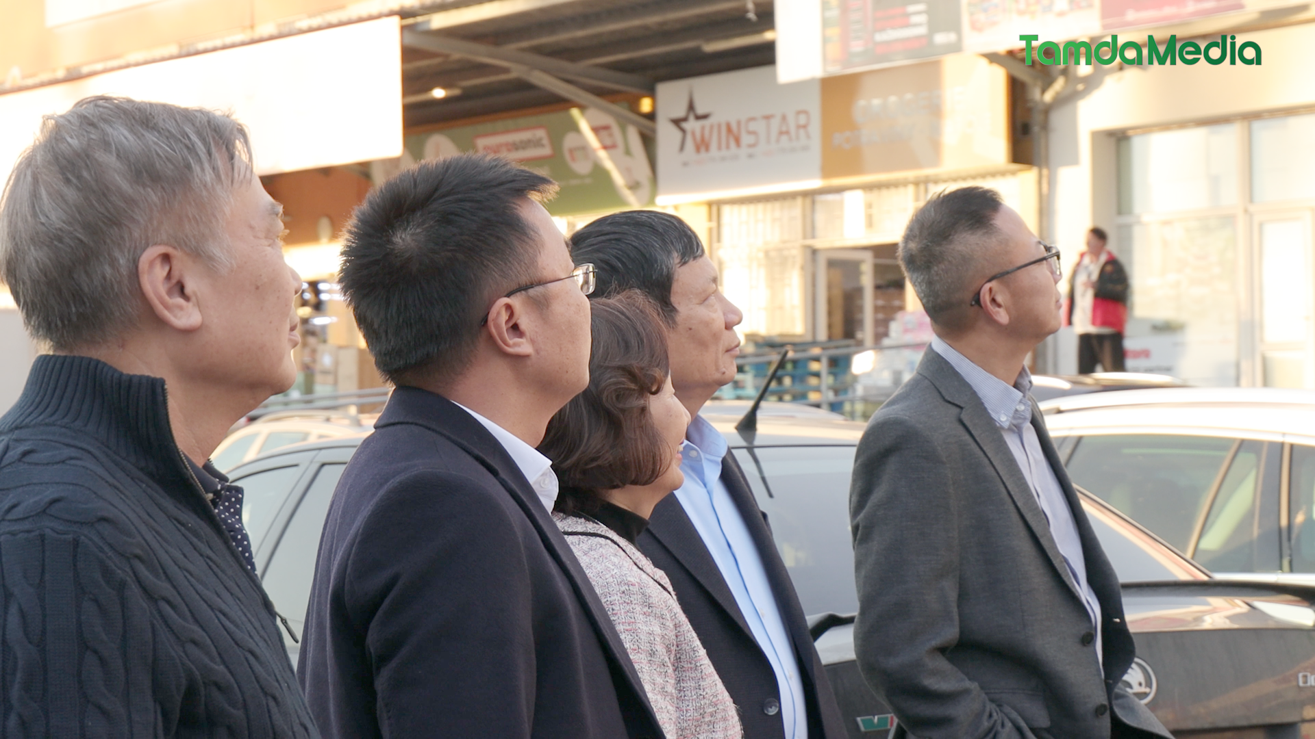 HINH THO.04_21_52_03.Still009.bmp