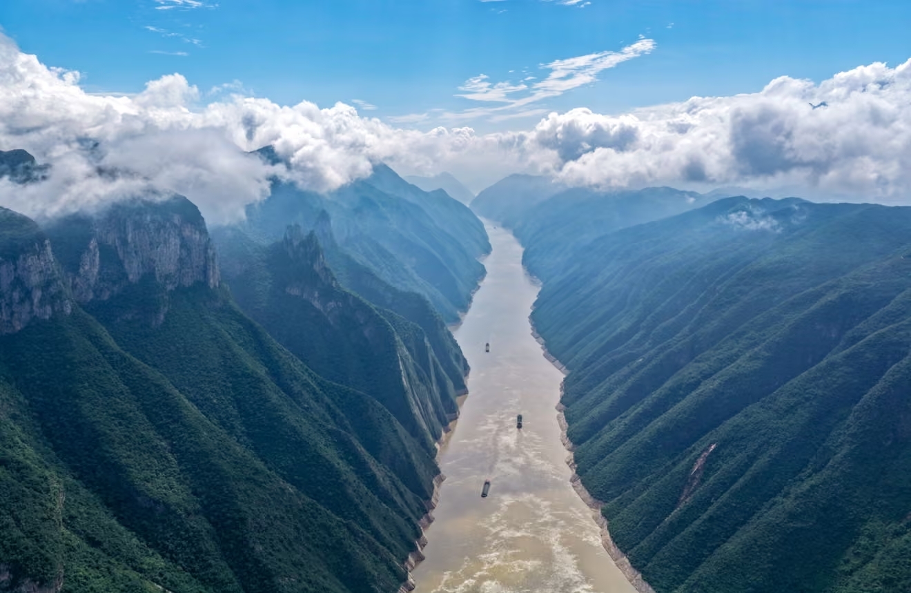 Hẻm núi.jpg
