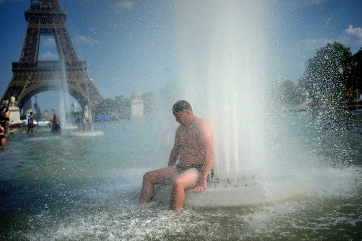 Nắng Paris.png