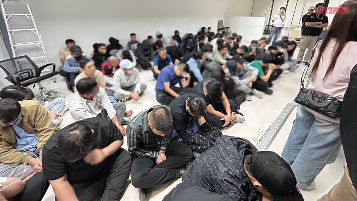 Người Việt bị giữ.jpg