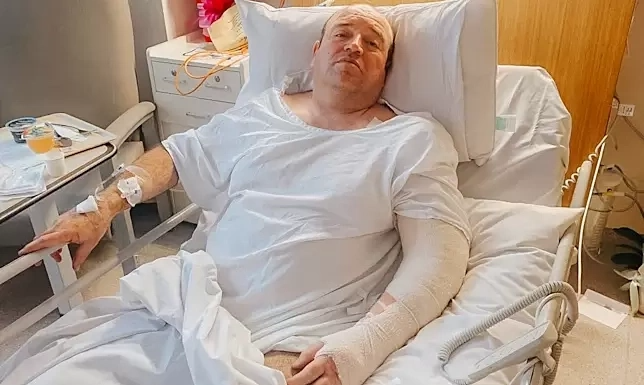 Người hùng xả súng.png