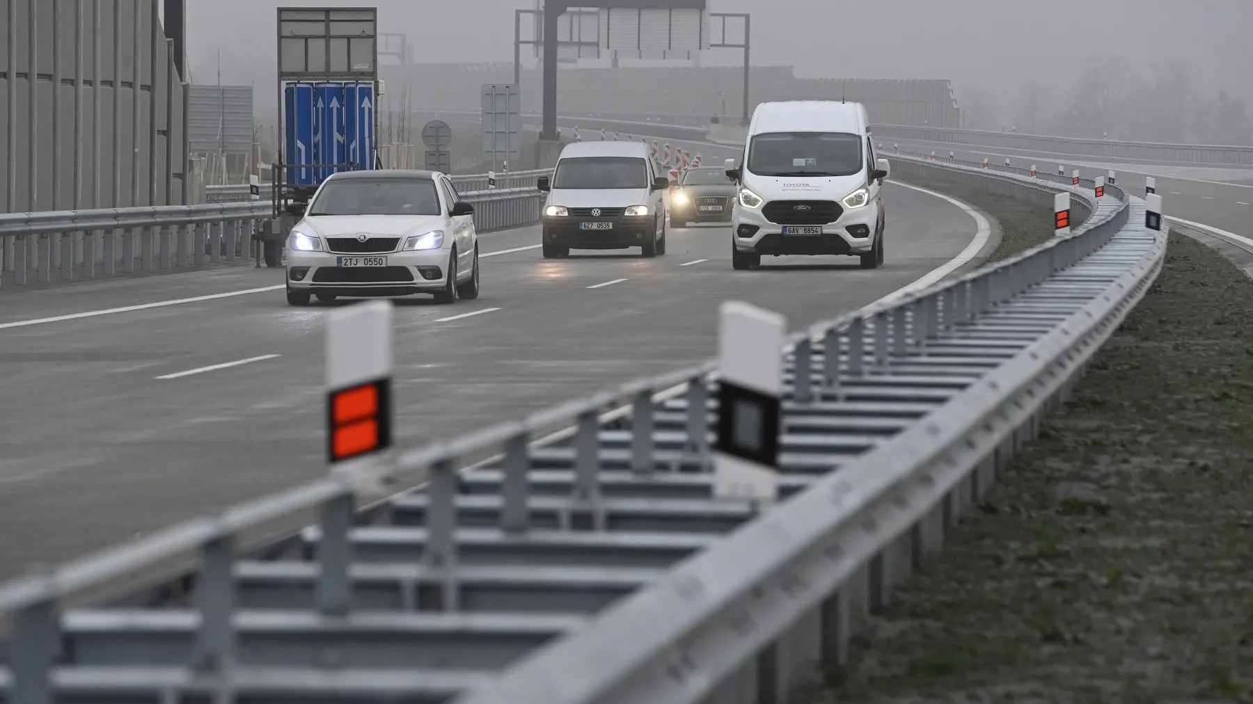 OTgyMjg1OTM3NGQ0ZWE4YriUU3Xrr1qU (1).jpg