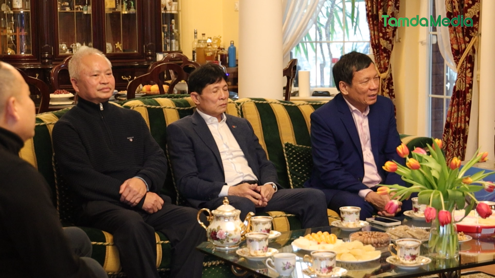 PHONG SU T.00_13_54_05.Still006.bmp