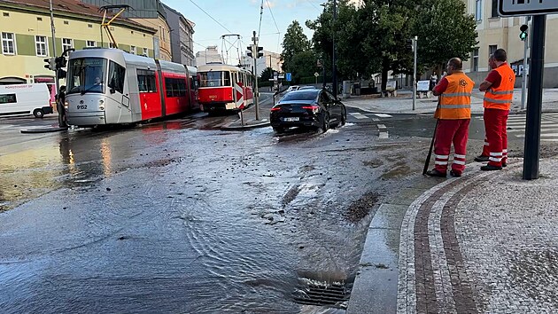 REJadfcc0e8e7_prasklavoda.jpg