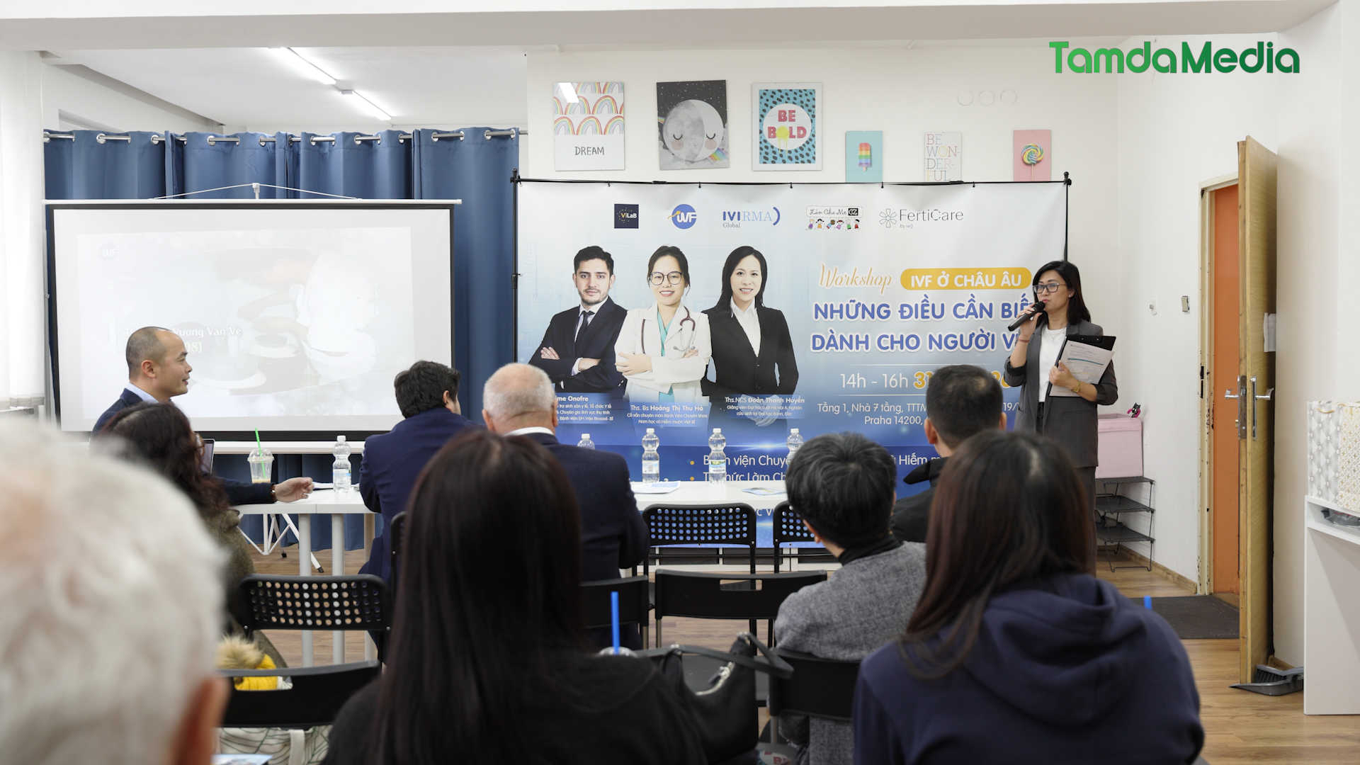 Sequence 17.00_01_34_09.Still002.bmp