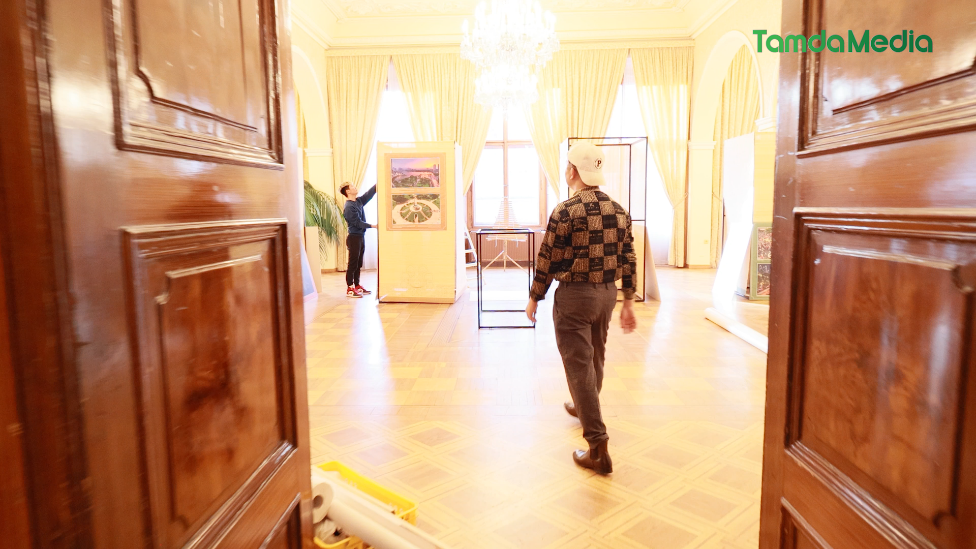 Sequence 17.00_04_13_28.Still003.bmp