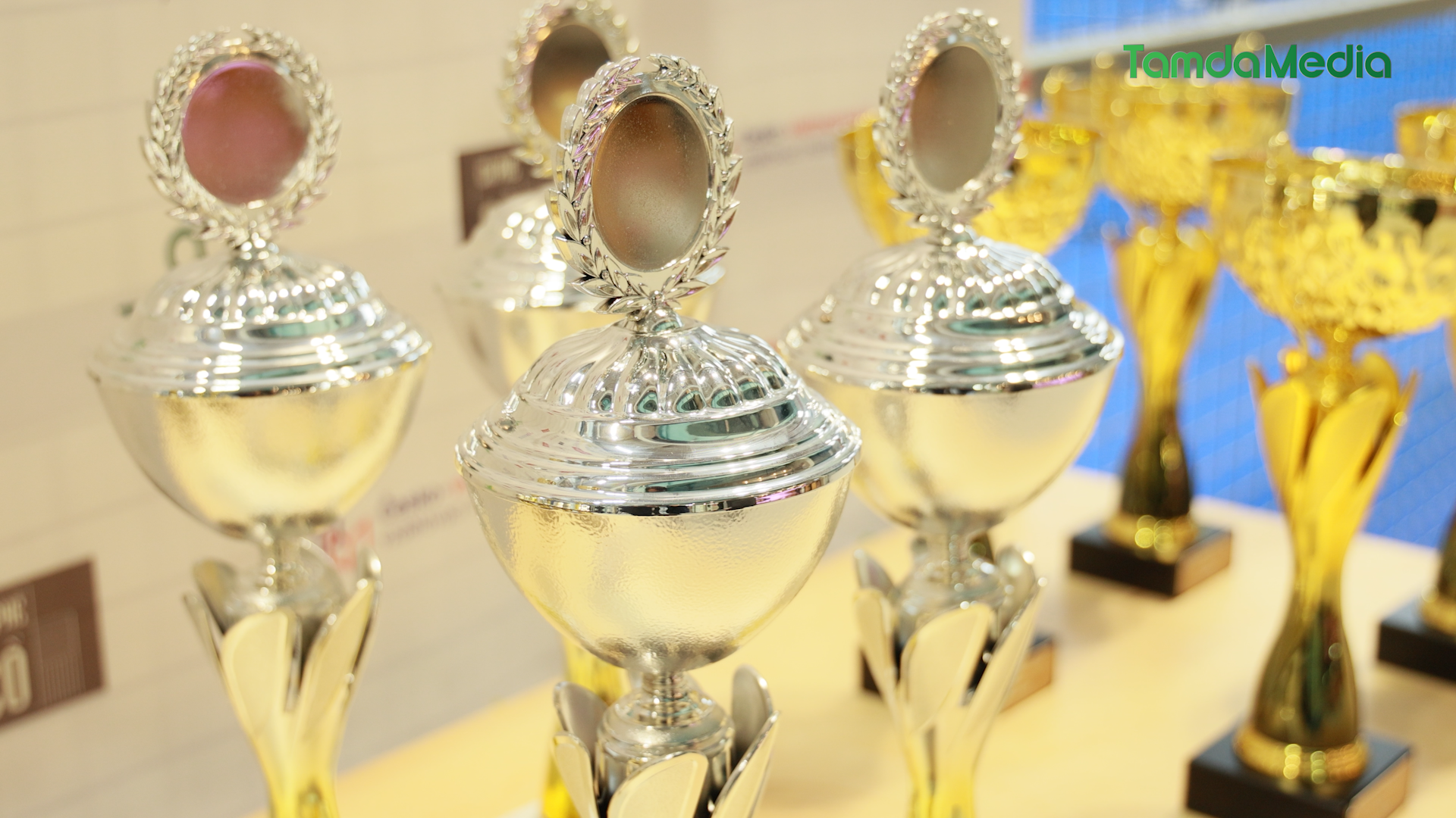 Sequence 17.00_04_56_28.Still008.bmp