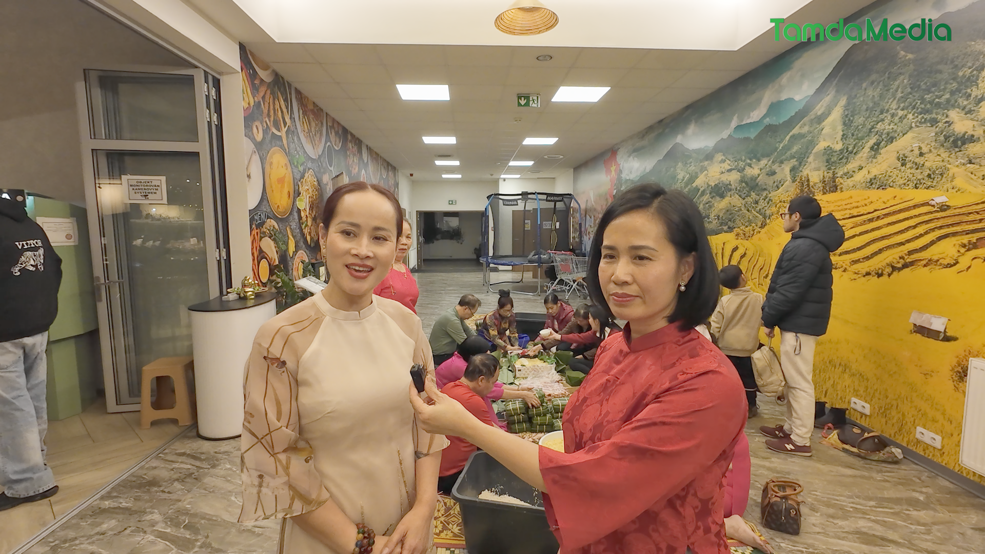 Sequence 17.00_06_17_10.Still009.bmp