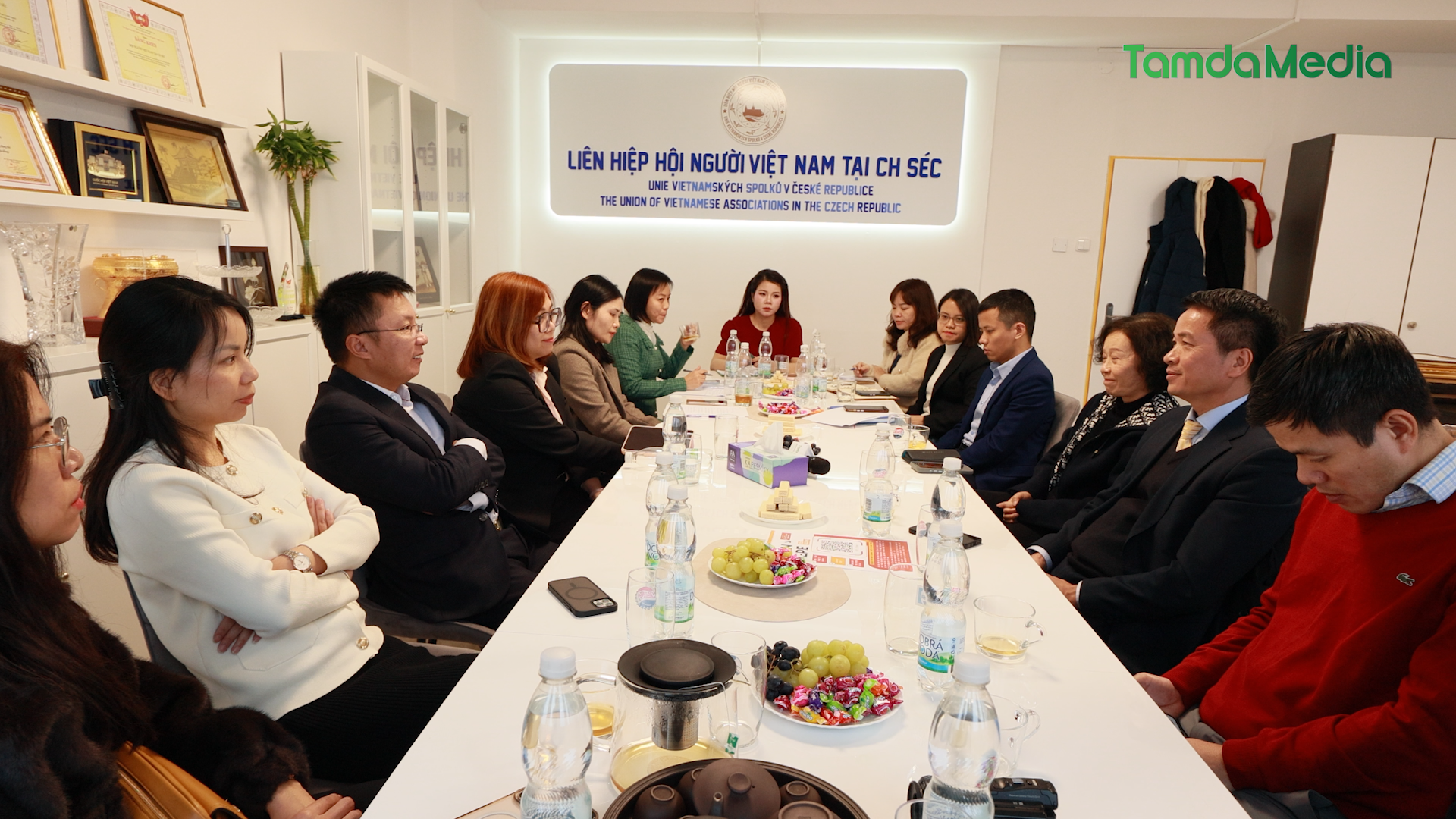 Sequence 17.00_07_13_14.Still002.bmp