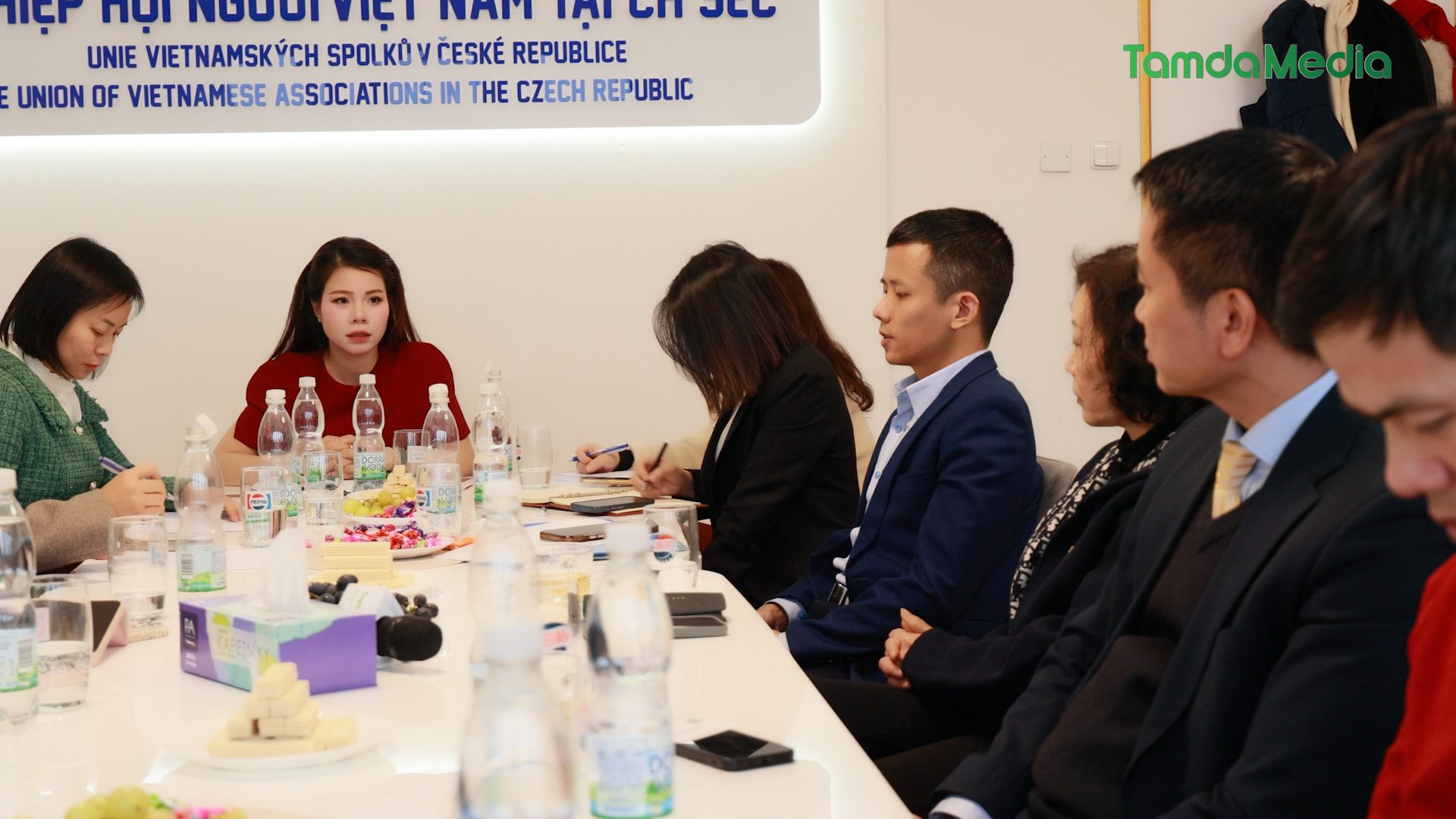 Sequence 17.00_08_17_13.Still007.bmp