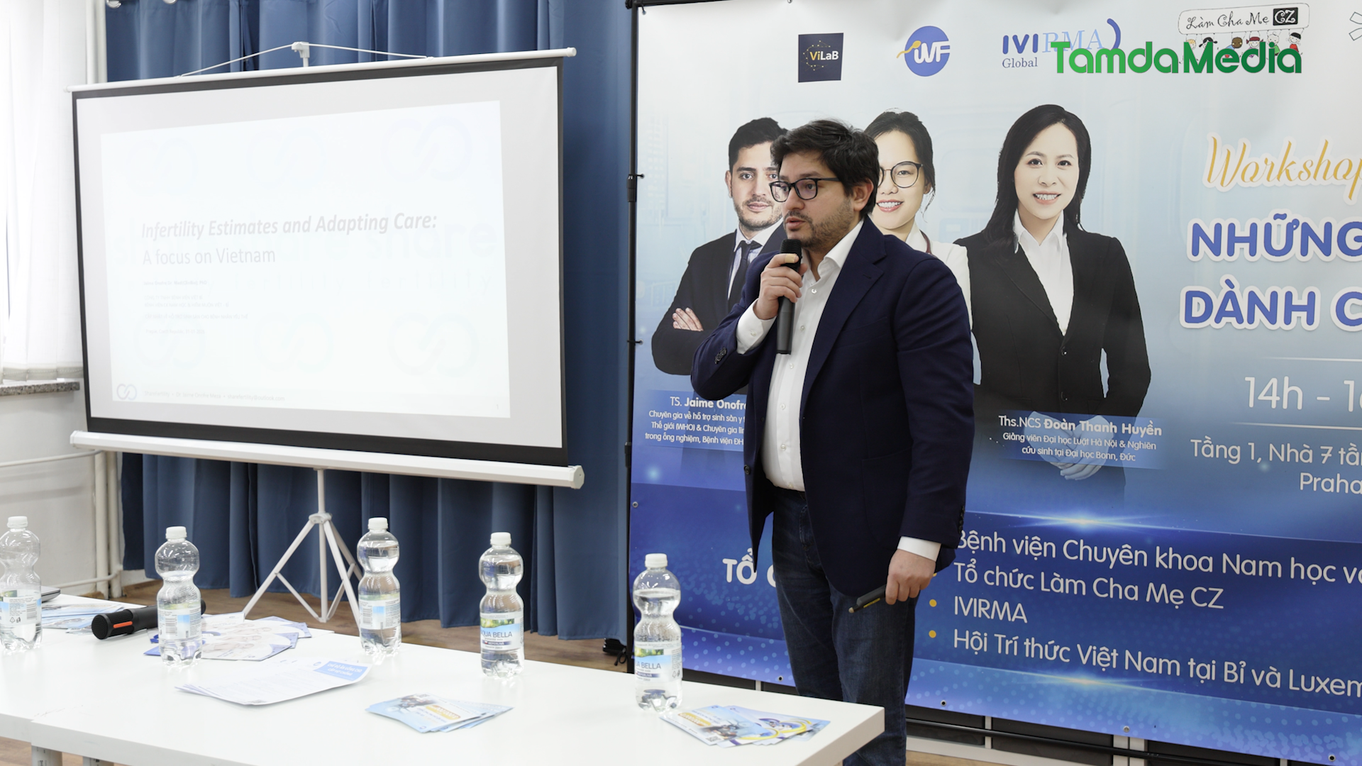 Sequence 17.00_09_12_21.Still011.bmp