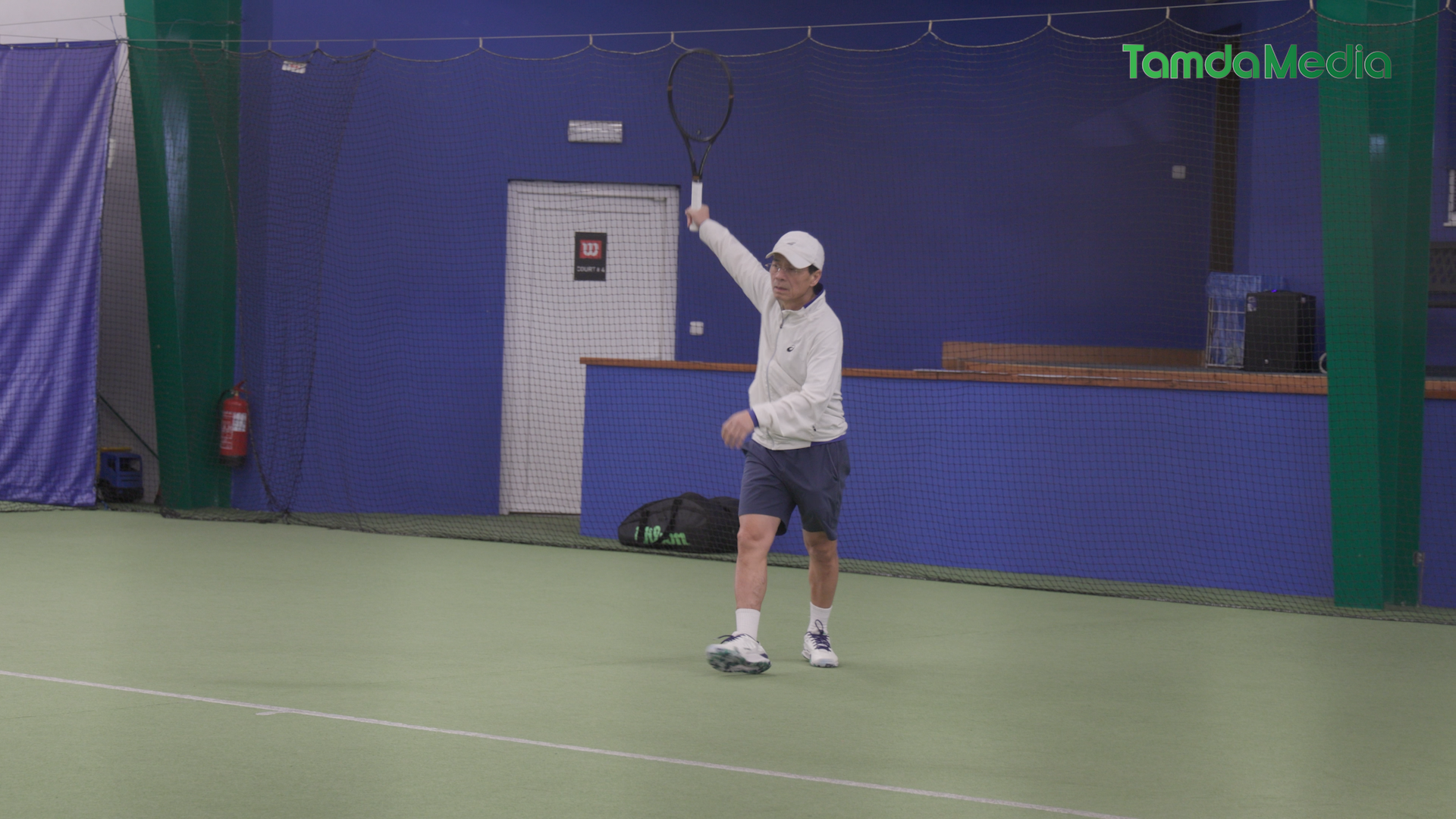 Sequence 17.00_12_31_18.Still005.bmp